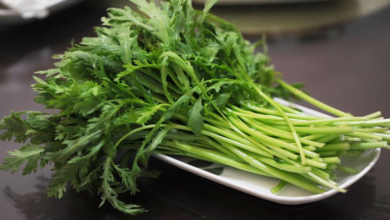 听觉障碍能不能吃茼蒿