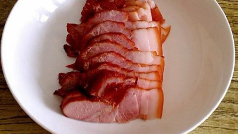 鼻前庭囊肿能不能吃熏肉