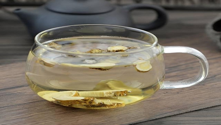 苦参泡水喝的功效与作用、禁忌和食用方法
