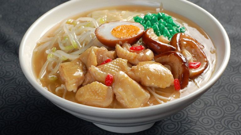香菇炖鸡的功效与作用、禁忌和食用方法