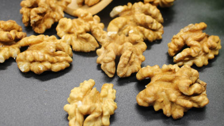 核桃肉的功效与作用、禁忌和食用方法