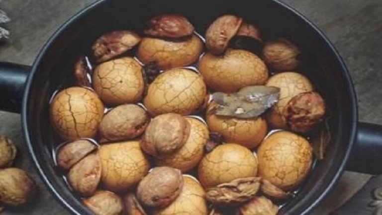 核桃树枝煮鸡蛋的功效与作用、禁忌和食用方法