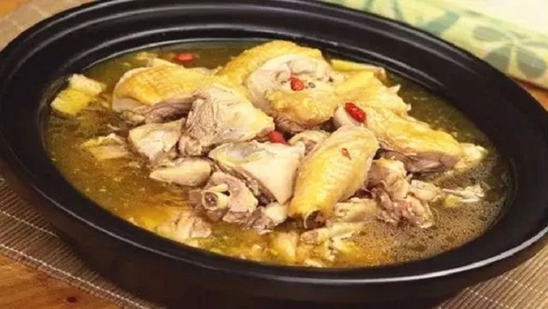 山姜煲鸡的功效与作用、禁忌和食用方法