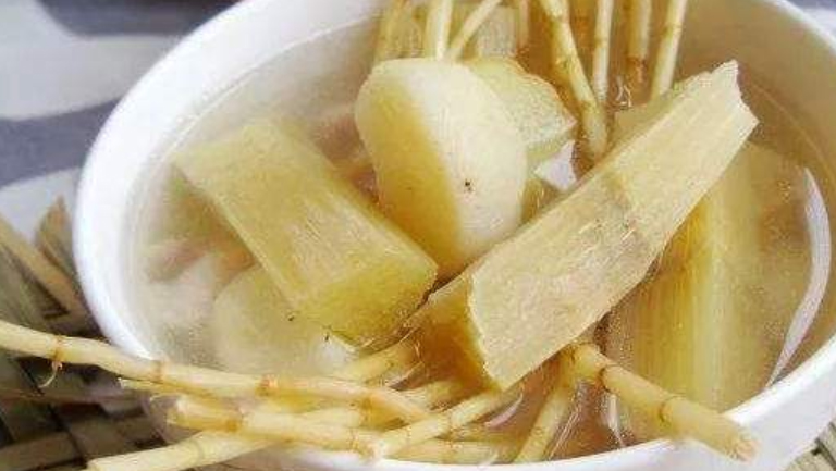 白茅根水的功效与作用、禁忌和食用方法