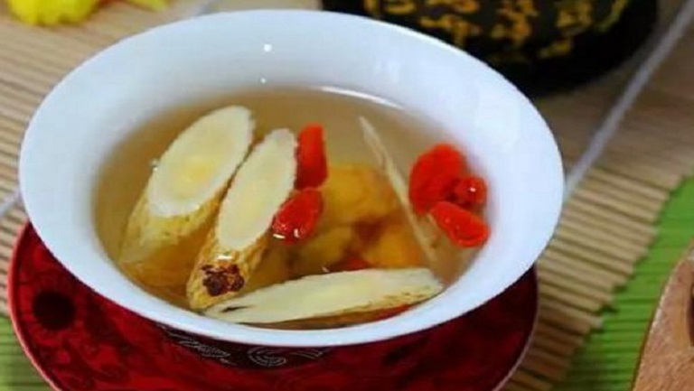 洋参枸杞泡水的功效与作用、禁忌和食用方法