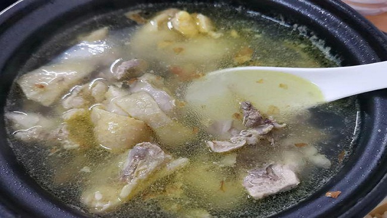 沙姜鸡汤的功效与作用、禁忌和食用方法