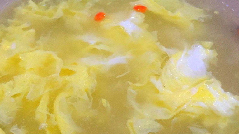 米酒鸡蛋的功效与作用、禁忌和食用方法