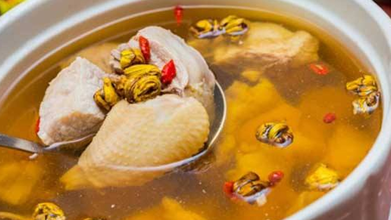 鸭汤的功效与作用、禁忌和食用方法