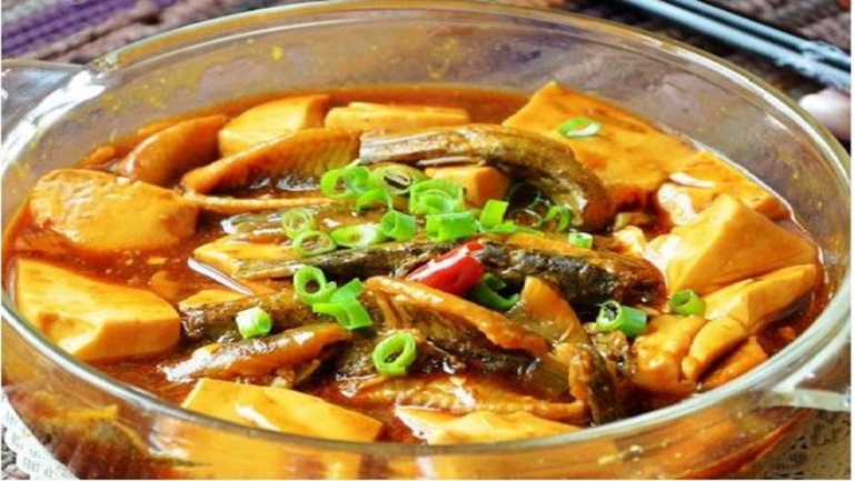 泥鳅炖豆腐的功效与作用、禁忌和食用方法