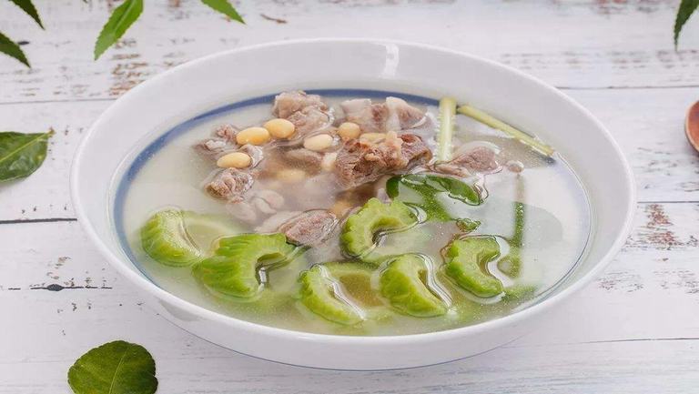 苦瓜汤的功效与作用、禁忌和食用方法