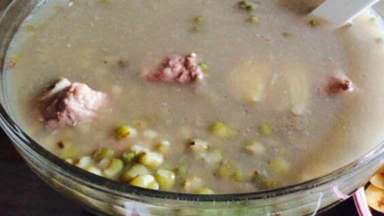 绿豆排骨汤的功效与作用、禁忌和食用方法