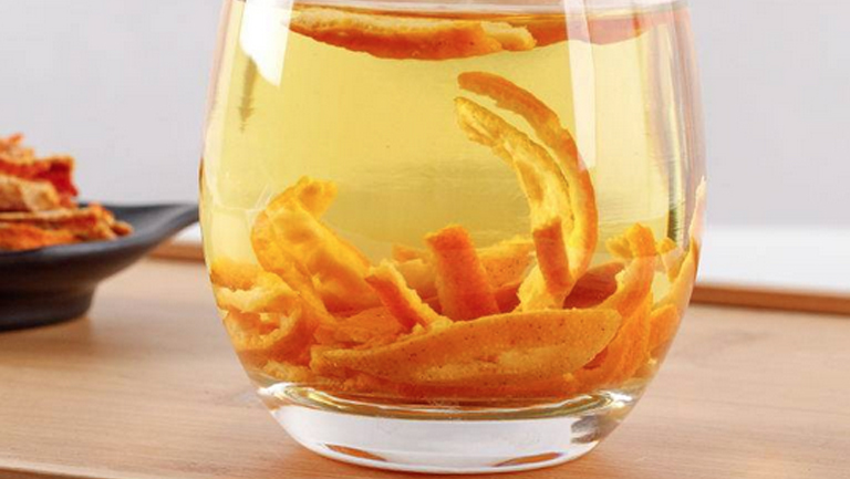 橘子皮泡水的功效与作用、禁忌和食用方法