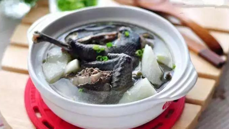 山药乌鸡汤的功效与作用、禁忌和食用方法