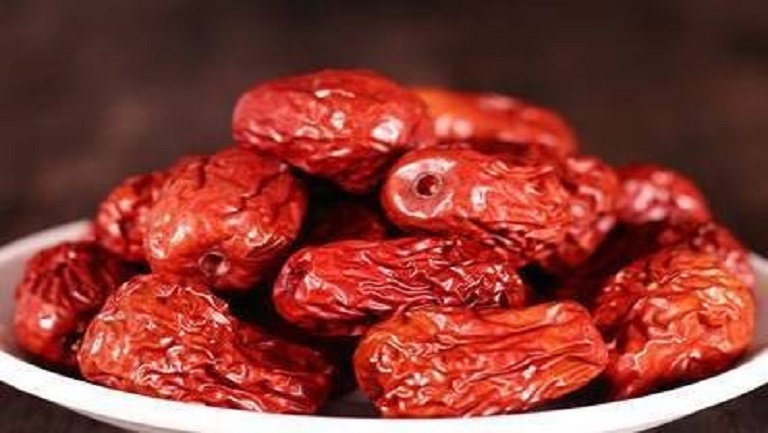红枣蒸着吃的功效与作用、禁忌和食用方法