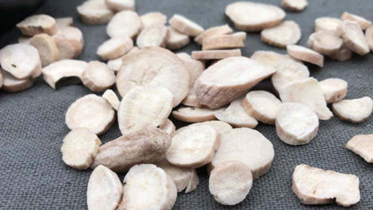 生白芍的功效与作用、禁忌和食用方法