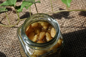 陈醋泡葡萄干的功效与作用、禁忌和食用方法