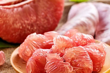 柚子肉煮水的功效与作用、禁忌和食用方法